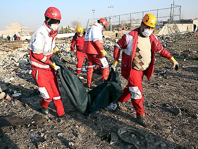 Das Flugzeug mit 176 Menschen an Bord war am Mittwoch abgestürzt.