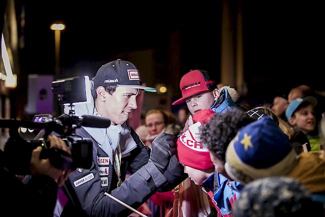Mit rund 70 Fans macht sich der Fanklub auf nach Adelboden. In zwei Wochen steht Kitzbühel auf dem Programm. (Archivbild)