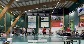 Die Teams von Olympica Brig und Sitten am Samstagabend beim R&uuml;ckrundenstart in Gamsen.