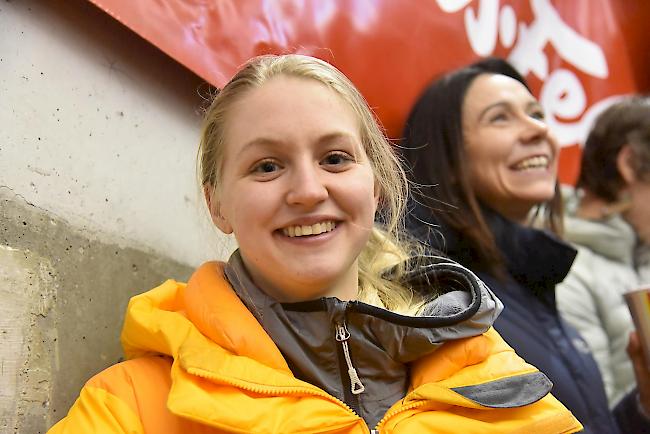 Gold für Vivien Labarile aus Niedergesteln bei den Schweizermeisterschaften im Eisklettern in Saas-Fee. (Archivbild)