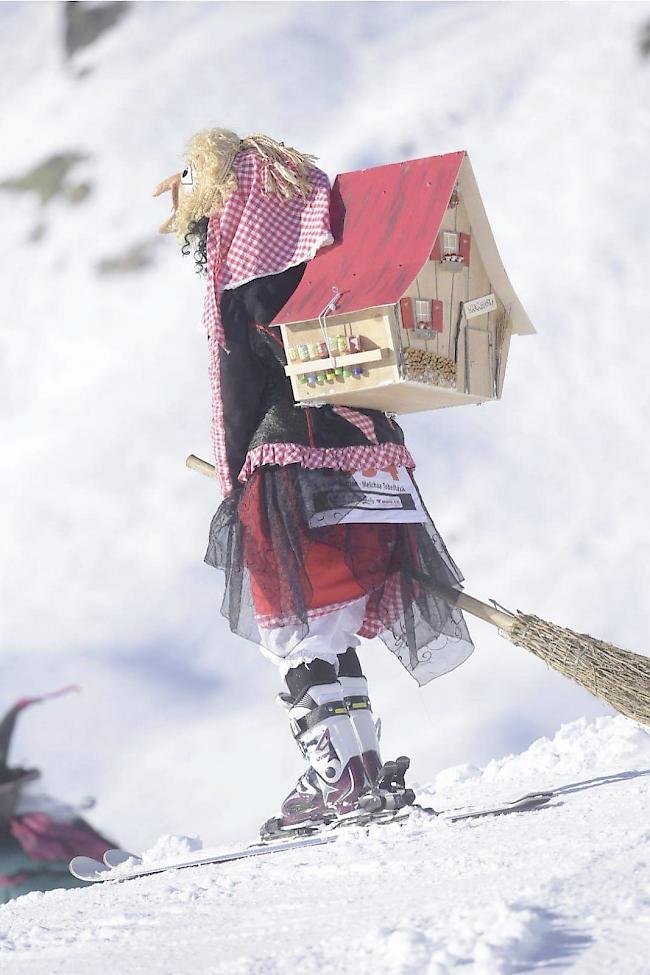 Die 38. Belalp Hexe verzeichnete über 1200 Teilnehmer, rund 700 davon «Hexen».