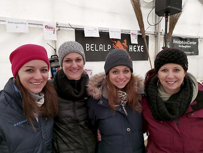 Laura Salzmann (29), Claudia Eggel (30), Livia Salzmann (25) und Michelle Schmid (32), alle aus Naters.
