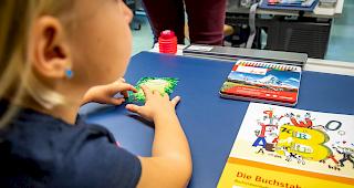Vorschulbetreuung oder betreuter Mittagstisch: Auf das Schuljahr 2020/21 bauen die Gemeinden Leukerbad, Inden und Albinen das Angebot f&uuml;r Schulkinder aus. (Symbolbild)