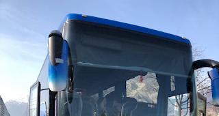 Die Kantonspolizei untersagte am Samstag einem franz&ouml;sischen Reisebuschauffeur die Weiterfahrt. Dem Fahrer werden mehrere Gesetzes&uuml;bertretungen zur Last gelegt.