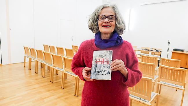 Elisabeth Joris, Historikerin und gebürtige Walliserin, bringt ihr nächstes Buch raus: «Damit der Laden läuft». Der Detailhandel wird darin kritisch betrachtet.