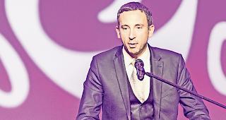 Leitfaden. Staatsrat Fr&eacute;d&eacute;ric Favre will fusionswilligen Gemeinden helfen, die Projektarbeit zu strukturieren. 