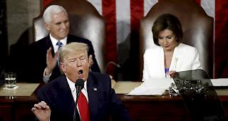 Selbstbewusst. Er habe mit dem Abbau von Regulierungen und mit Steuersenkungen die US-Wirtschaft wiederbelebt, sagte Trump bei seiner Rede zur Lage der Nation.