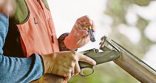 Einschr&auml;nkungen. J&auml;ger werden es k&uuml;nftig schwerer haben, ihre Schiessausbildung mit der Flinte  zu absolvieren.