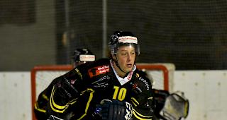 0:2 in der Serie zur&uuml;ck: Filippo Allegri und Saastal.