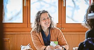 Alles hat seine Zeit. Fabienne Truffer zeigt Wege zu mehr Leichtigkeit und Gelassenheit.