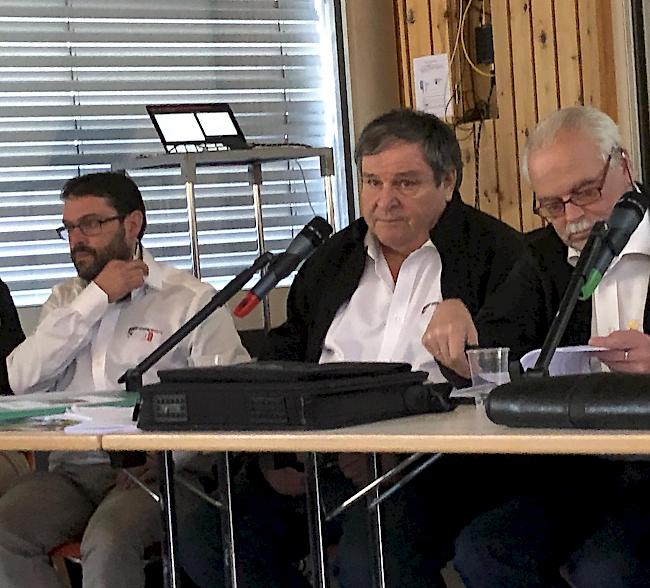 Mahnende Worte: WKSFV-Präsident Philippe Darioly, flankiert von den Vorstandsmitgliedern Yannis Borle (links) und Jacques Dumusc.