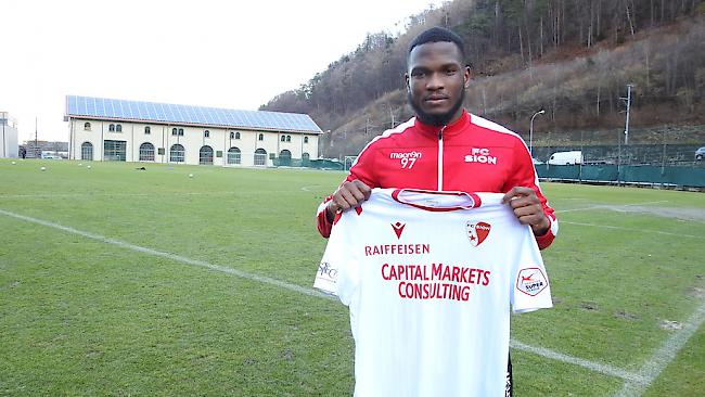 Dimitri Cavaré spielte zuletzt beim englischen Zweitligisten Barnsley. Nun soll er die Sittener Verteidigung stabilisieren.