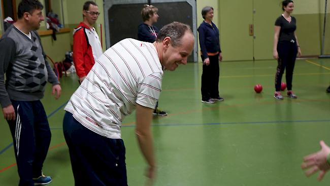 Während der Turnstunde darf der Spass natürlich nicht fehlen.