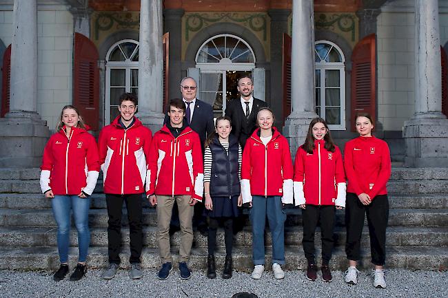 Alizée Aymon, Leni Michellod, Luc Roduit, Aurélie Sainz, Elsa Sjöstedt, Livio Summermatter, Alexia Turunen, Loris Uberti und Lena Volken wurden in Sitten beglückwünscht.