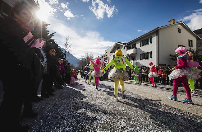 Impressionen vom Oberwalliser Fasnachtsumzug in Glis.