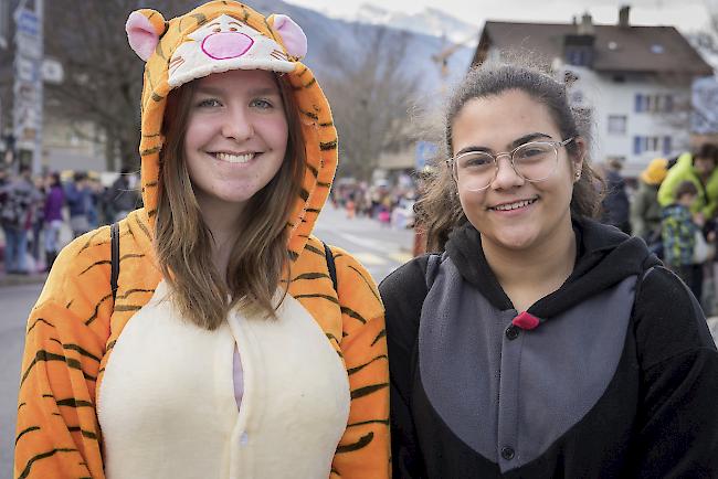 Nina Summermatter (15) und Lucia Schmid (15), Naters. 