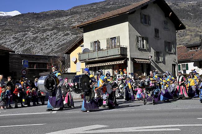 Impressionen vom Gigelimentag-Umzug in Turtmann.