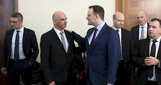 Bundesrat Alain Berset (links) traf am Dienstag in Rom auf europäische Gesundheitsvertreter. Thema war die Koordination im Kampf gegen das Coronavirus.