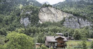 Der Frutiger Nationalrat J&uuml;rg Grossen (GLP) begr&uuml;sst die vom Bund angestrebte vollst&auml;ndige R&auml;umung des ehemaligen Munitionslagers der Armee in Mitholz. 