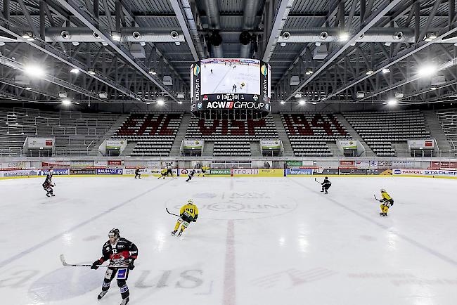 Aufgrund der Verordnung des Bundesrates vom Freitagmorgen fand das 5. Playoffspiel zwischen Visp und Thurgau in einer LONZA-Arena statt.