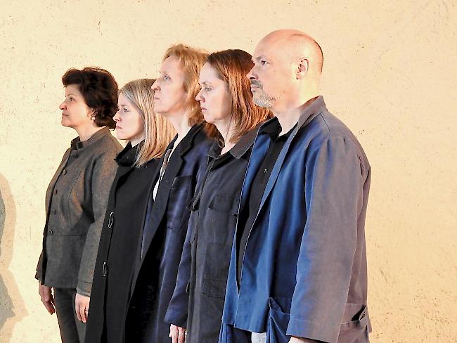 Das Freie Theater Oberwallis bei Proben zu «Oedipus».