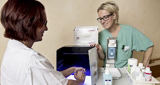 Das Bundesamt f&uuml;r Gesundheit gibt drei neue Verhaltensregeln bekannt, um eine Ausbreitung des Coronavirus zu vermeiden. (Symbolbild)