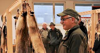 Pelztiermarkt in M&ouml;rel.