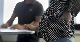 Das Bundesgericht best&auml;tigt ein Urteil des Kantonsgerichts, dass zu Recht davon ausgeht, dass Schwangere Anrecht auf Taggelder haben.