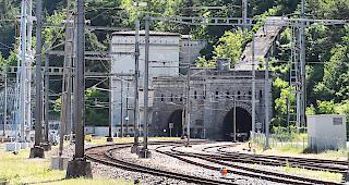 Die Transportmittel im grenz&uuml;berschreitenden Verkehr Schweiz-Italien werden auf Anordnung der italienischen Beh&ouml;rden desinfiziert.