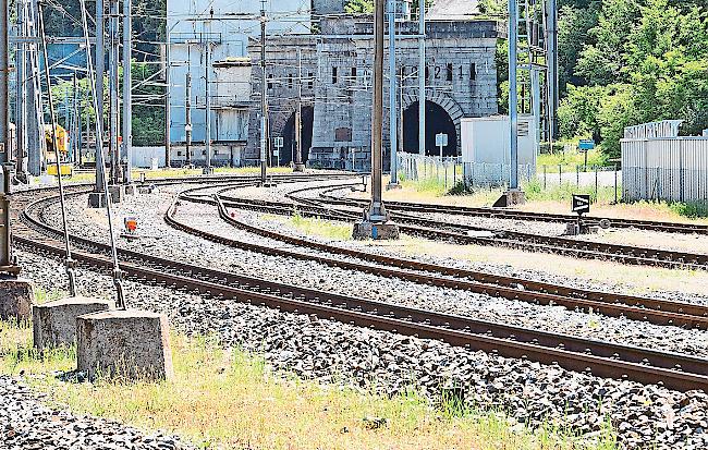 Das Bahnunternehmen BLS passt im Zusammenhang mit der Ausbreitung des Coronavirus seinen Fahrplan für die Strecke Brig-Domodossola punktuell weiter an. 