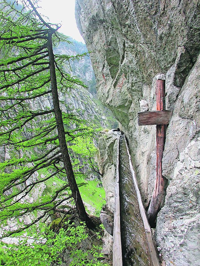 Im Chännel fliesst Wässerwasser aus dem Gredetschtal.