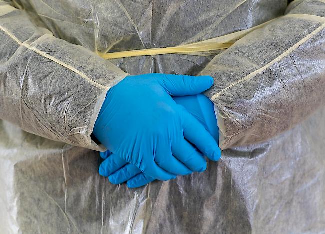 Das Bundesamt für Gesundheit (BAG) rechnet damit, dass Massnahmen, wie sie im Tessin ergriffen wurden, bald für die ganze Schweiz gelten könnten. (Symbolbild)