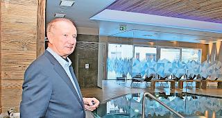 Fordert Bescheidenheit. Unternehmer Armand Imhof glaubt, dass die Krise die Wirtschaftswelt ver&auml;ndern wird. Foto mengis media