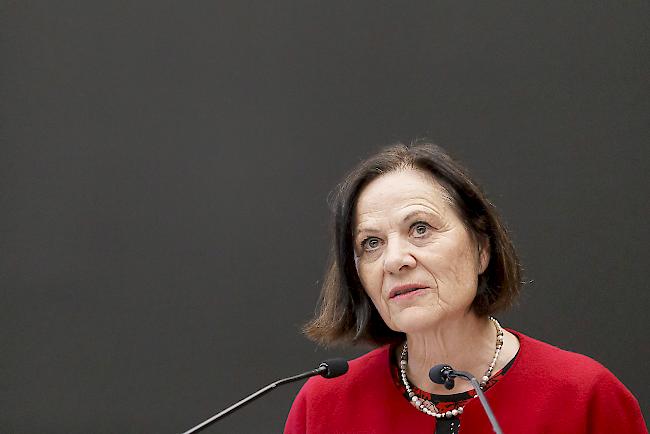 Gefragt. Gesundheitsdirektorin Esther Waeber-Kalbermatten vor der schwersten Prüfung ihrer politischen Laufbahn.