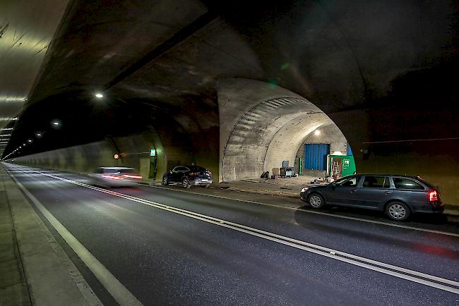 Ab sofort steht in der Mitte des Mittaltunnels ein Fluchtweg zur Verfügung.