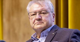 Interessante Idee. Gerhard Schmid schl&auml;gt f&uuml;r die Milliardenkredite eine Erh&ouml;hung der Bundessteuer vor. 