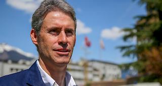 338 Ordnungsbussen. Die Kantonspolizei mit Kommandant Christian Varone greift durch.