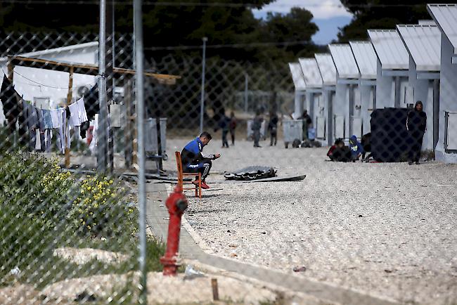 Das Lager von Ritsona steht unter Quarantäne. Nach Schätzungen der Athener Medien leben dort rund 3000 Menschen.