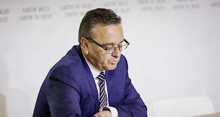 Staatsratspr&auml;sident Roberto Schmidt wird vielleicht noch heute Mittwoch eine Staatsratssitzung per Telefonkonferenz einberufen, &laquo;um &uuml;ber ein allf&auml;lliges kantonales Massnahmenpaket noch heute oder morgen zu entscheiden&raquo;. (Archivbild)