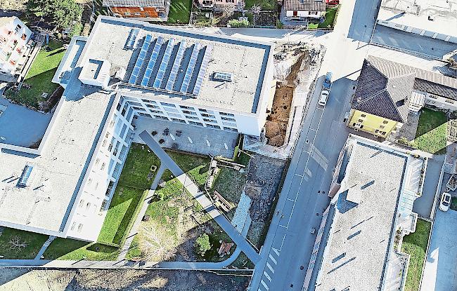 Vogelperspektive. Die jüngsten Funde wurden südlich (rechts) des Zentrums gemacht, direkt an der Landstrasse.